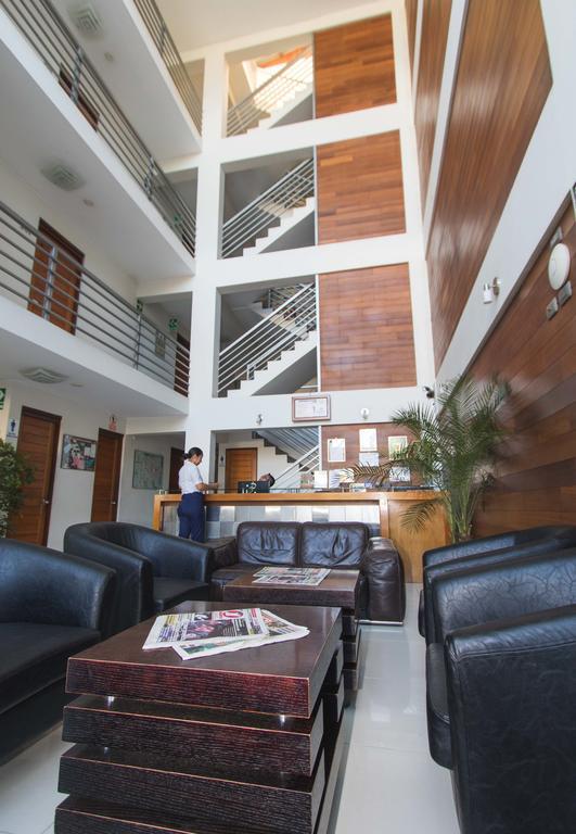 Hotel Boulevard Plaza Pucallpa Exterior photo